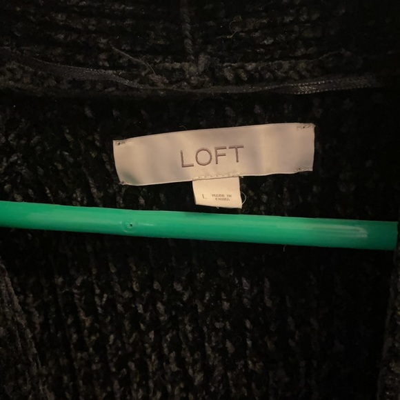 LOFT Sweater - Picture 3 of 4